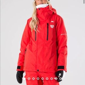 Women’s large Montec Fawk ski or snowboard jacket in red
